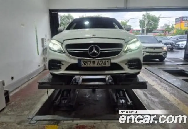 MERCEDES-BENZ C-CLASS W205 2020