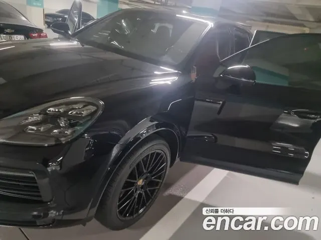 PORSCHE CAYENNE 2019