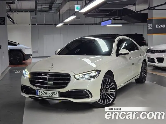 MERCEDES-BENZ S-CLASS W223 2023