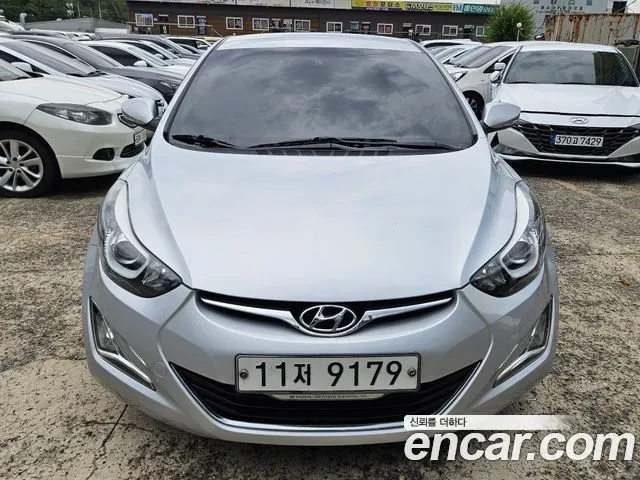 HYUNDAI AVANTE 2015