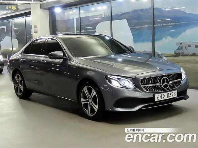 MERCEDES-BENZ E-CLASS W213 2017
