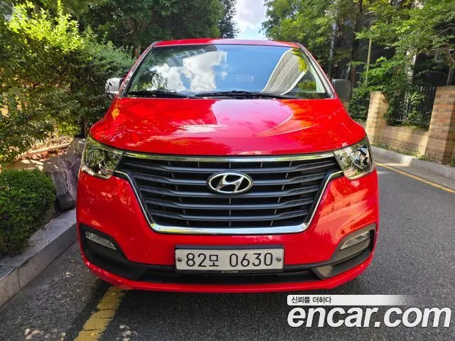 HYUNDAI GRAND STAREX 2019
