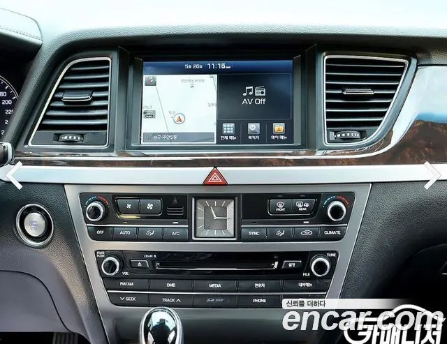 HYUNDAI GENESIS DH 2015 — 143 815 км, серебристо-серый, Корея — под ключ — фото 9