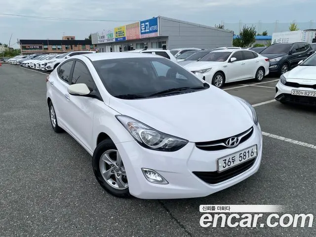HYUNDAI AVANTE 2014