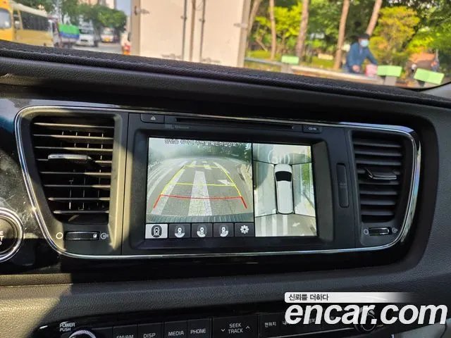KIA CARNIVAL 2018