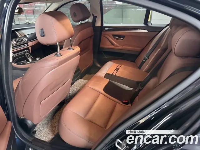 BMW 5 SERIES 2016