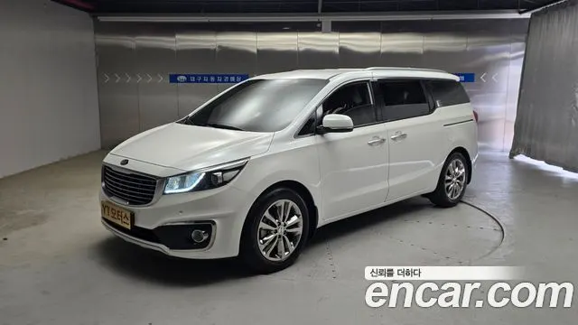 KIA CARNIVAL 2018