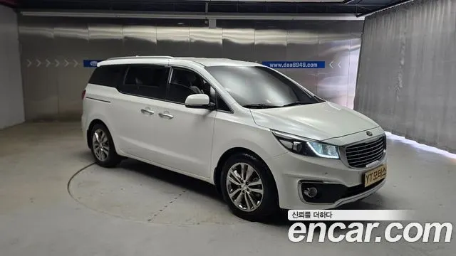 KIA CARNIVAL 2018 — 183 368 км, белый, Корея — под ключ — фото 3