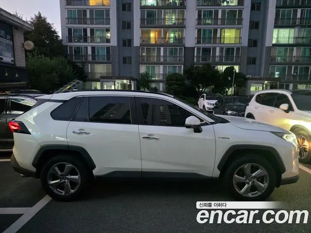 TOYOTA RAV4 2019 — 53 600 км, белый, Корея — под ключ — фото 3