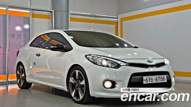 KIA K3 COUPE 2014 — 152 306 км, белый, Корея — под ключ — фото 3