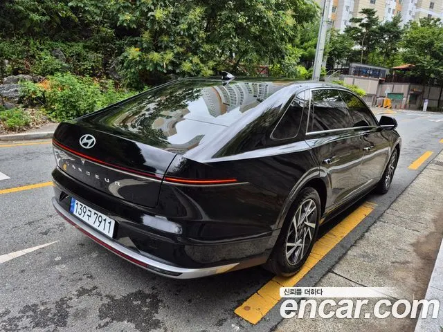 HYUNDAI GRANDEUR 2023 — 30 300 км, чёрный, Корея — под ключ — фото 6
