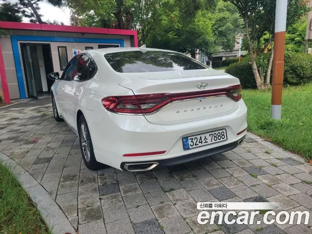 HYUNDAI GRANDEUR 2018 — 107 450 км, белый, Корея — под ключ — фото 2