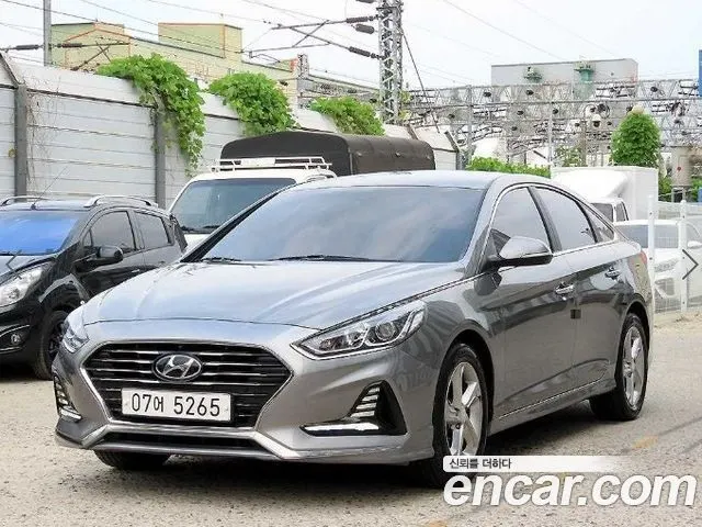HYUNDAI SONATA 2019 — 187 781 км, серый, Корея — под ключ — фото 12
