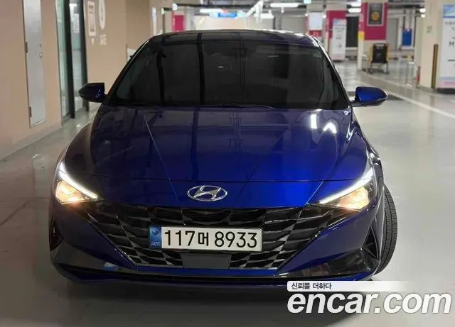HYUNDAI AVANTE HYBRID 2022 — 128 000 км, синий, Корея — под ключ — фото 1