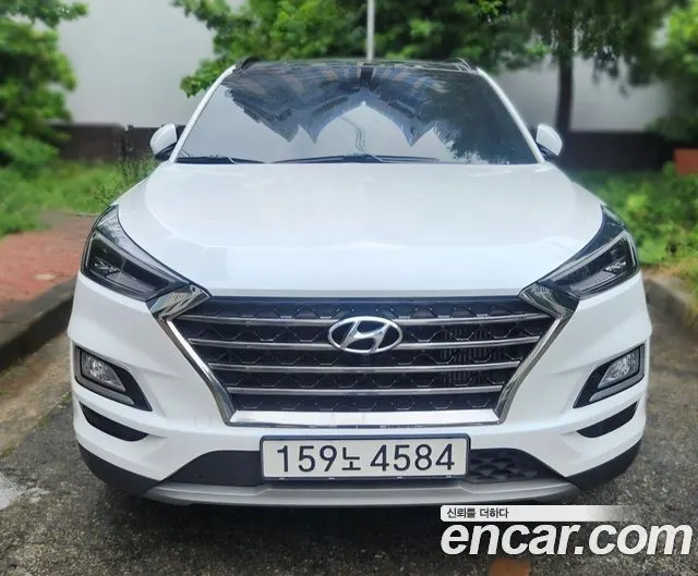 HYUNDAI TUCSON 2019 — 36 375 км, белый, Корея — под ключ — фото 3
