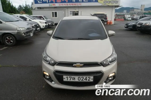 CHEVROLET SPARK 2016 — 96 617 км, белый-перламутр, Корея — под ключ — фото 1