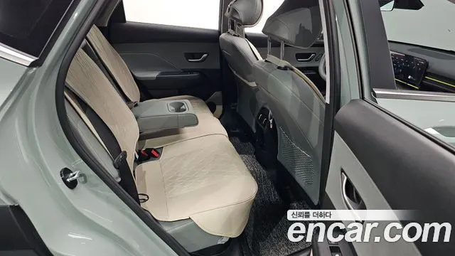 HYUNDAI KONA 2027 — 3 224 км, серебристо-серый, Корея — под ключ — фото 11
