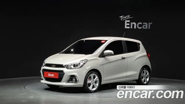 CHEVROLET SPARK 2016 — 117 452 км, белый-перламутр, Корея — под ключ — фото 1