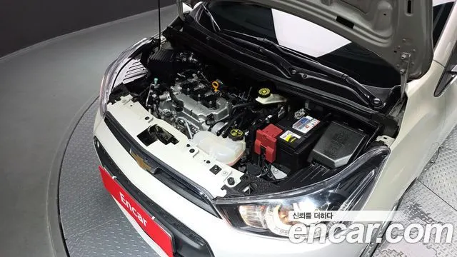CHEVROLET SPARK 2016 — 117 452 км, белый-перламутр, Корея — под ключ — фото 6