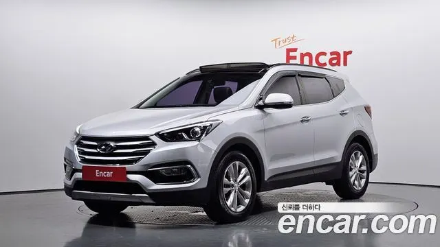 HYUNDAI SANTA FE 2016 — 145 970 км, серебристый, Корея — под ключ — фото 1