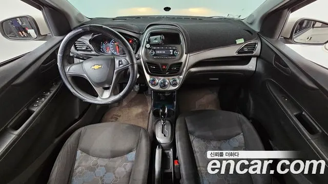 CHEVROLET SPARK 2017 — 111 837 км, белый-перламутр, Корея — под ключ — фото 7