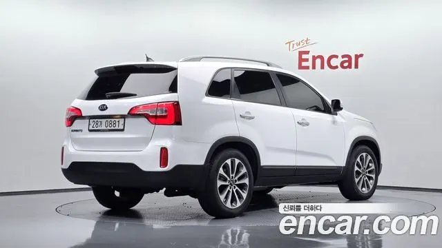 KIA SORENTO R 2014 — 107 366 км, белый, Корея — под ключ — фото 1