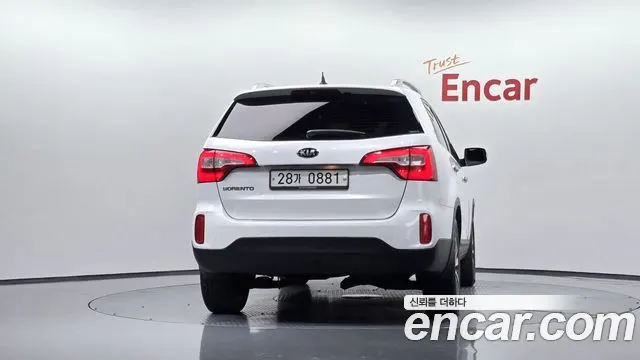 KIA SORENTO R 2014 — 107 366 км, белый, Корея — под ключ — фото 4