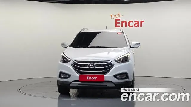 HYUNDAI TUCSON 2015 — 171 312 км, белый, Корея — под ключ — фото 3