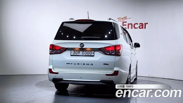 KGM KORANDO TURISMO 2016 — 90 340 км, белый, Корея — под ключ — фото 4