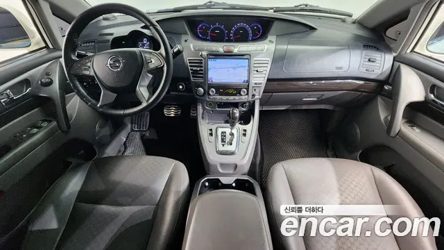 KGM KORANDO TURISMO 2016 — 90 340 км, белый, Корея — под ключ — фото 7