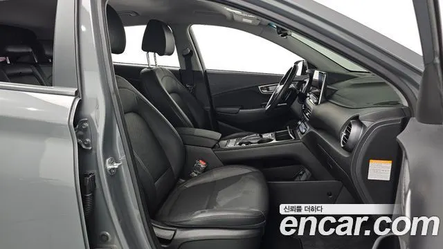 HYUNDAI KONA ELECTRIC 2020 — 65 439 км, серебристо-серый, Корея — под ключ — фото 10