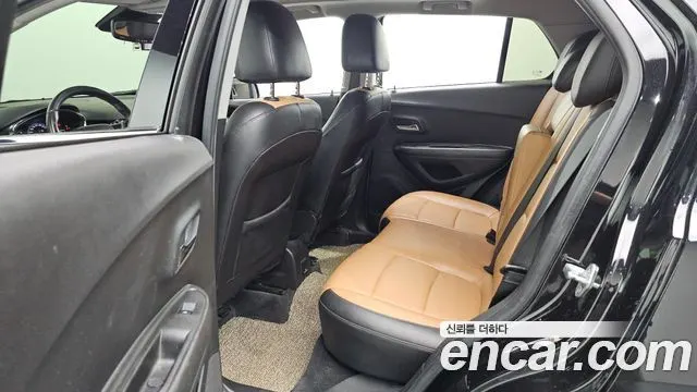 CHEVROLET TRAX 2019 — 111 800 км, чёрный, Корея — под ключ — фото 12