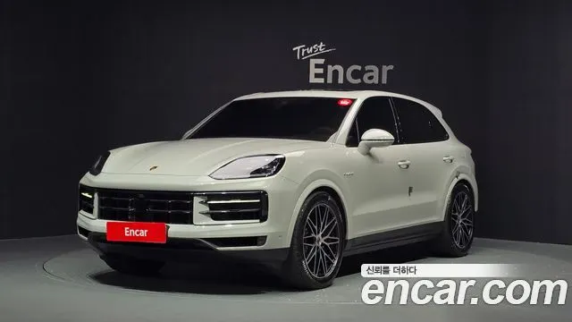 PORSCHE CAYENNE 2025 — 24 198 км, серебристо-серый, Корея — под ключ — фото 3