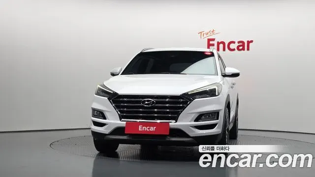 HYUNDAI TUCSON 2019 — 137 746 км, белый, Корея — под ключ — фото 3