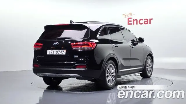 KIA SORENTO 2016 — 130 181 км, чёрный, Корея — под ключ — фото 1