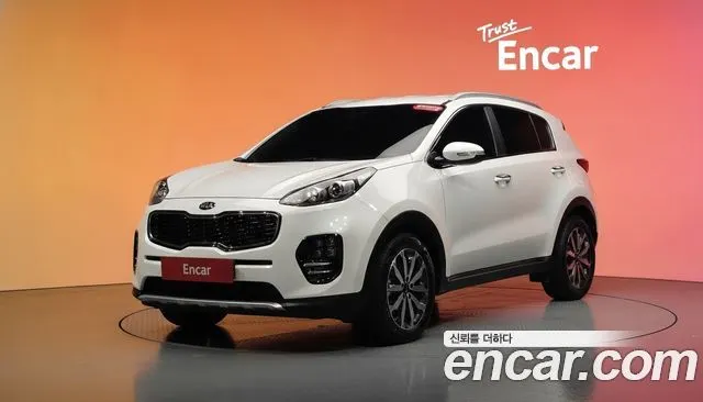 KIA SPORTAGE 2017 — 109 845 км, белый, Корея — под ключ — фото 2