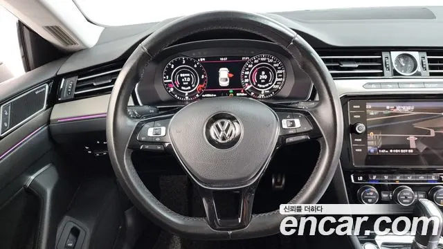 VOLKSWAGEN ARTEON 2019 — 85 768 км, белый, Корея — под ключ — фото 12