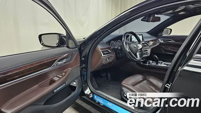 BMW 7 SERIES 2016 — 157 191 км, чёрный, Корея — под ключ — фото 10