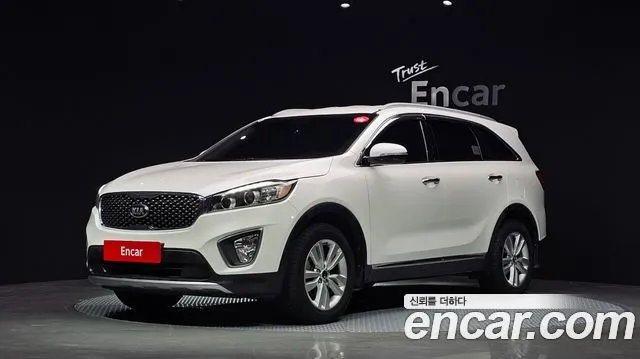 KIA SORENTO 2015 — 129 726 км, белый, Корея — под ключ — фото 1