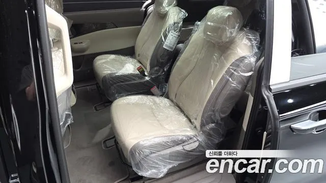 KIA CARNIVAL 2025 — 44 км, чёрный, Корея — под ключ — фото 12