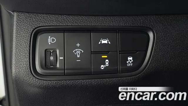 HYUNDAI SANTA FE 2019 — 102 727 км, белый, Корея — под ключ — фото 12