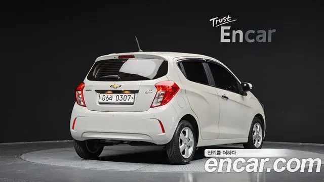 CHEVROLET SPARK 2016 — 117 336 км, белый-перламутр, Корея — под ключ — фото 2