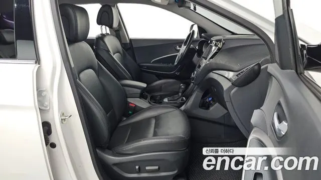 HYUNDAI SANTA FE 2016 — 143 752 км, белый, Корея — под ключ — фото 11