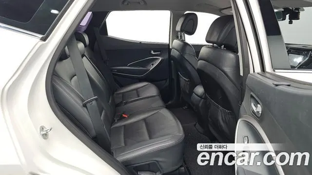 HYUNDAI SANTA FE 2016 — 143 752 км, белый, Корея — под ключ — фото 12