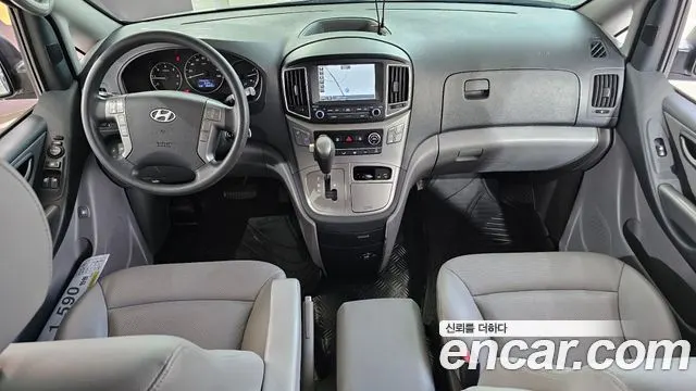 HYUNDAI GRAND STAREX 2017 — 58 492 км, серебристый, Корея — под ключ — фото 7