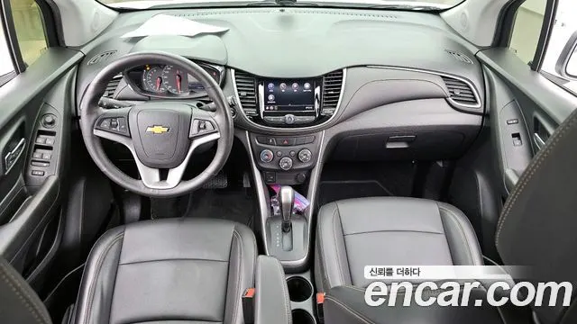 CHEVROLET TRAX 2020 — 52 341 км, белый, Корея — под ключ — фото 7