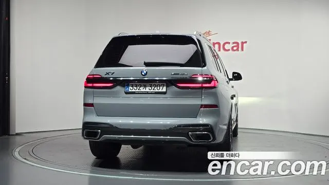 BMW X7 2023 — 39 360 км, серебристо-серый, Корея — под ключ — фото 4