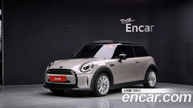 MINI COOPER 2023 — 39 510 км, серебристо-серый, Корея — под ключ — фото 1