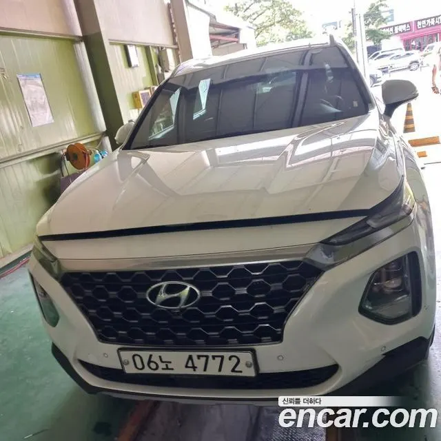HYUNDAI SANTA FE 2019 — 152 322 км, белый, Корея — под ключ — фото 4