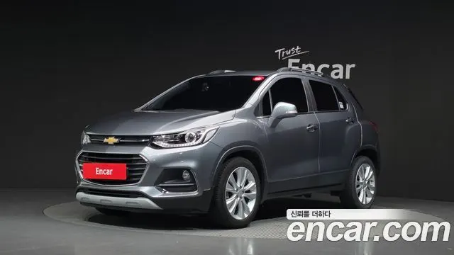 CHEVROLET TRAX 2019 — 89 714 км, серый, Корея — под ключ — фото 1